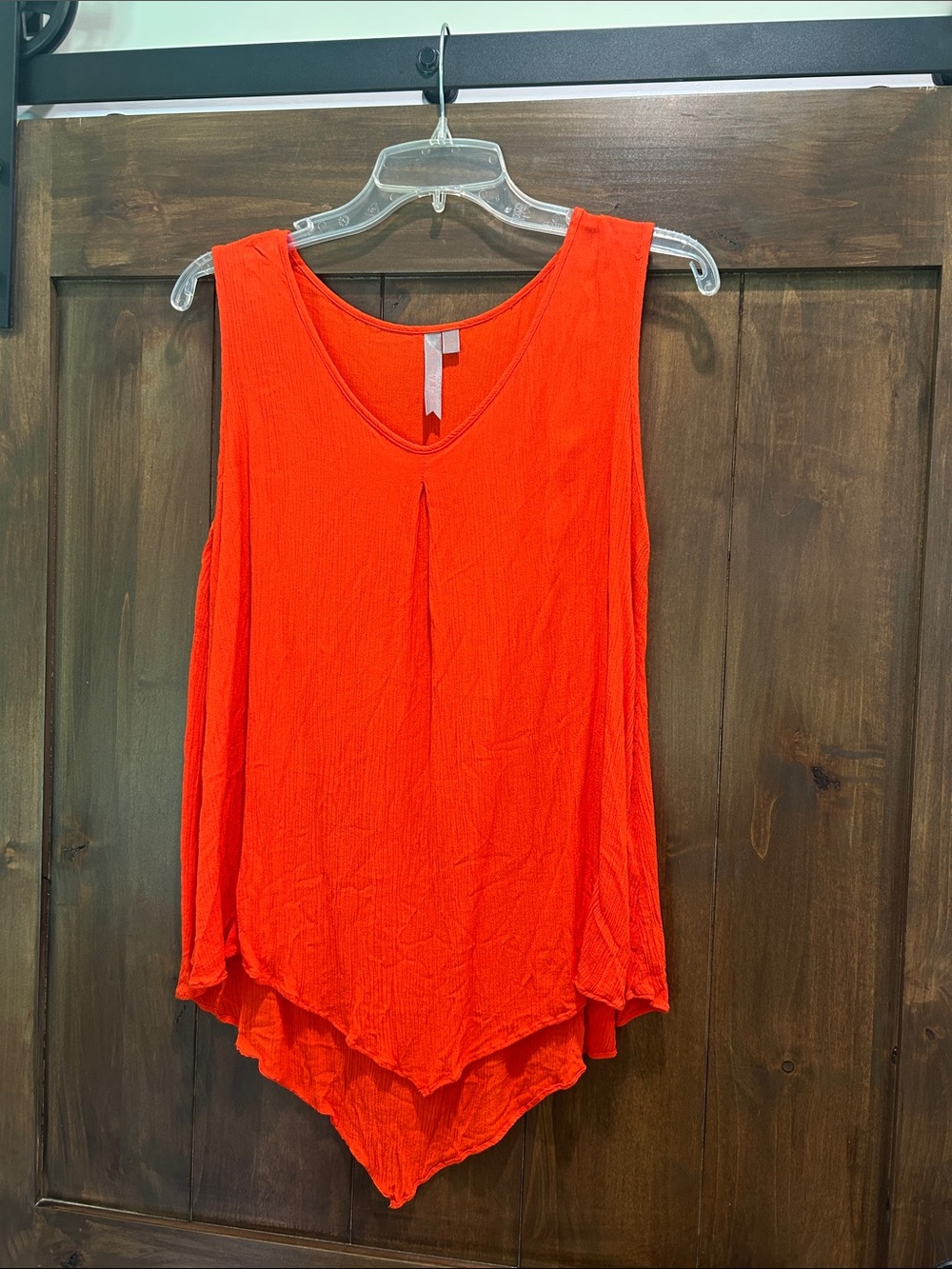 E306 Brina & Em V-Neck Handkerchief Hem Tank Top - Orange - Size Medium